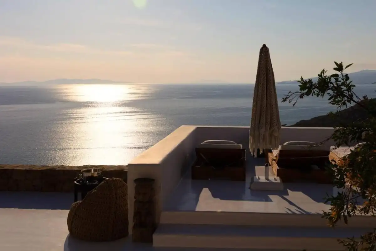 Golden Sunset Villa